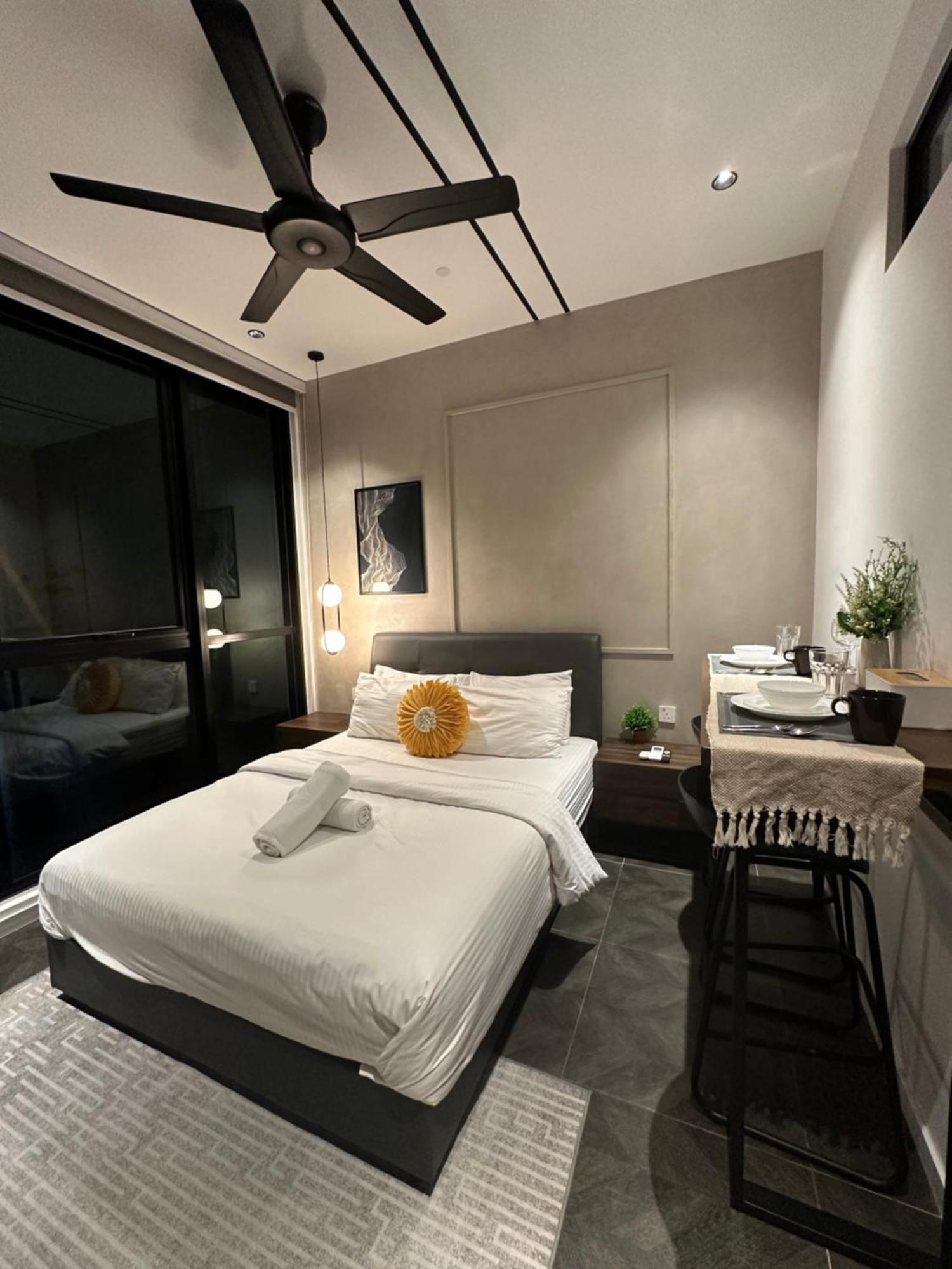 Scarletz Suites Klcc By Aura 吉隆坡 外观 照片