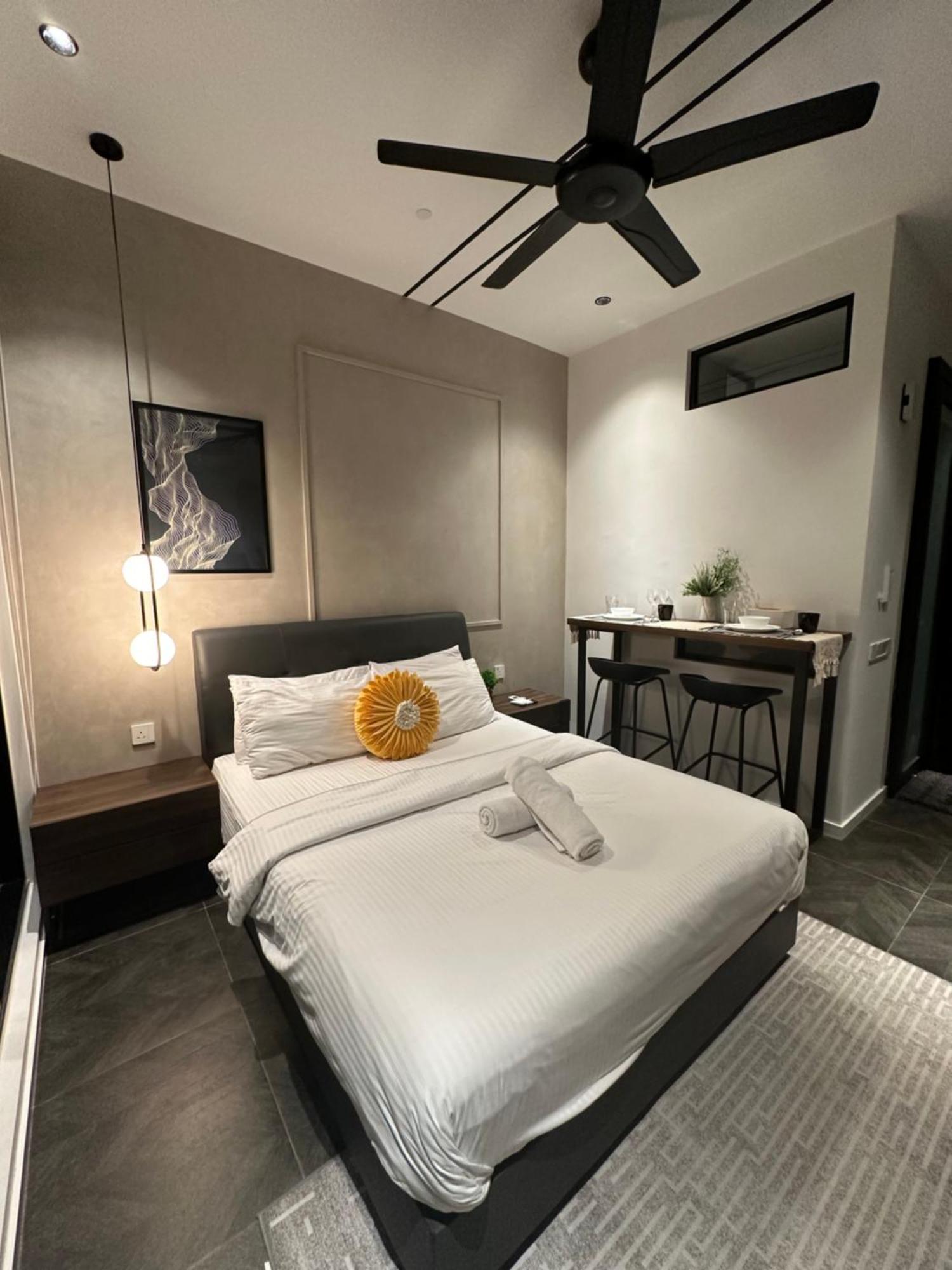 Scarletz Suites Klcc By Aura 吉隆坡 外观 照片